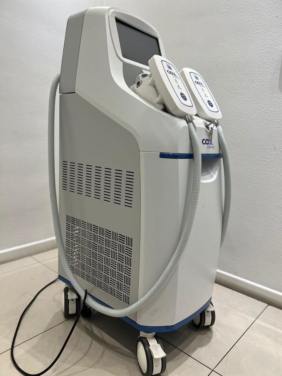COMBO COOLSHAPING (crio) + POWERSHAPE2 (rf vacum) + SMARTLINE (plataforma cosmiatria)