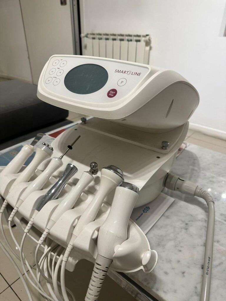 SMARTLINE: equipo completo de tratamiento facial cosmiatrico con: espatula ultrasonica, iontoforesis, electroporacion, ultrasonido, crio terapia, microcorrientes. Unica mano, nunca alquilado. Origen EUSUNG KOREA.